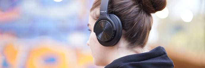 11 Best noise-canceling headphones for studying
